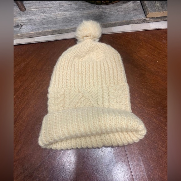 JOHN MOLLOY DONEGAL IRELAND KNIT Virgin WOOL BEANIE POM HAT - Picture 1 of 8
